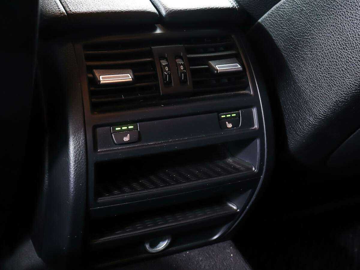 BMW 5 серии 2012 года с пробегом. Фото: #15