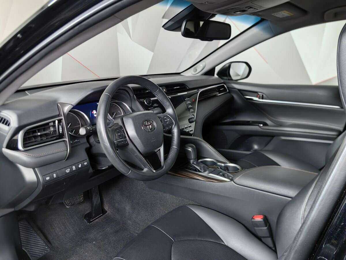 Toyota Camry 2020 года с пробегом. Фото: #12