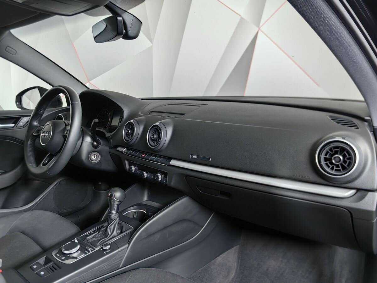 Audi A3 2020 года с пробегом. Фото: #7