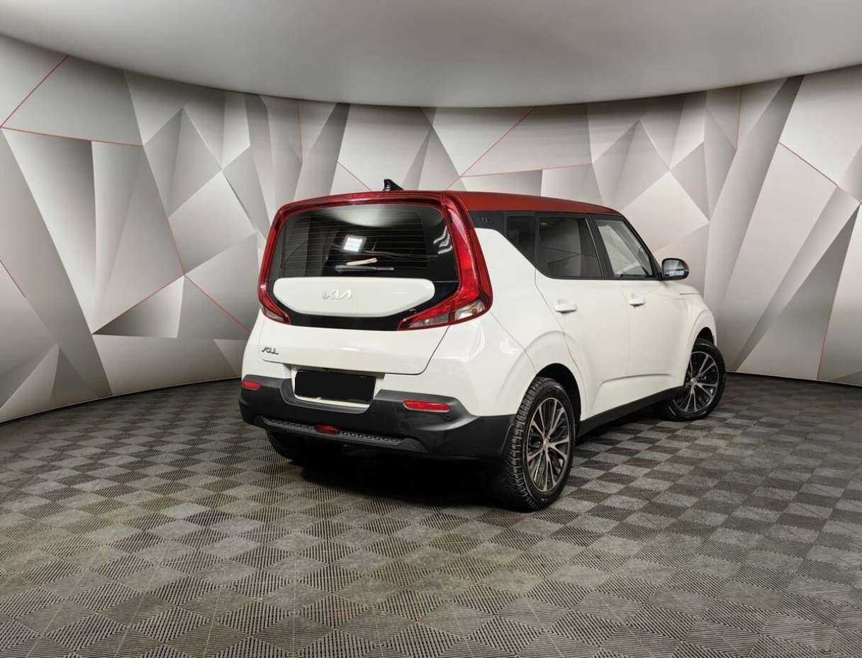 Б/У Киа Соул 2022 года. Фото: #1