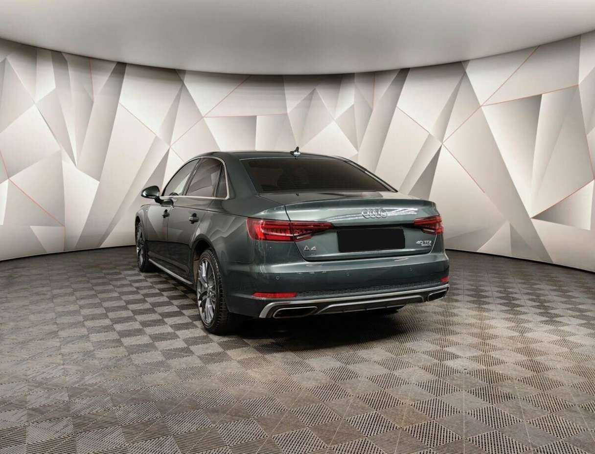 Audi A4 2018 года с пробегом. Фото: #3