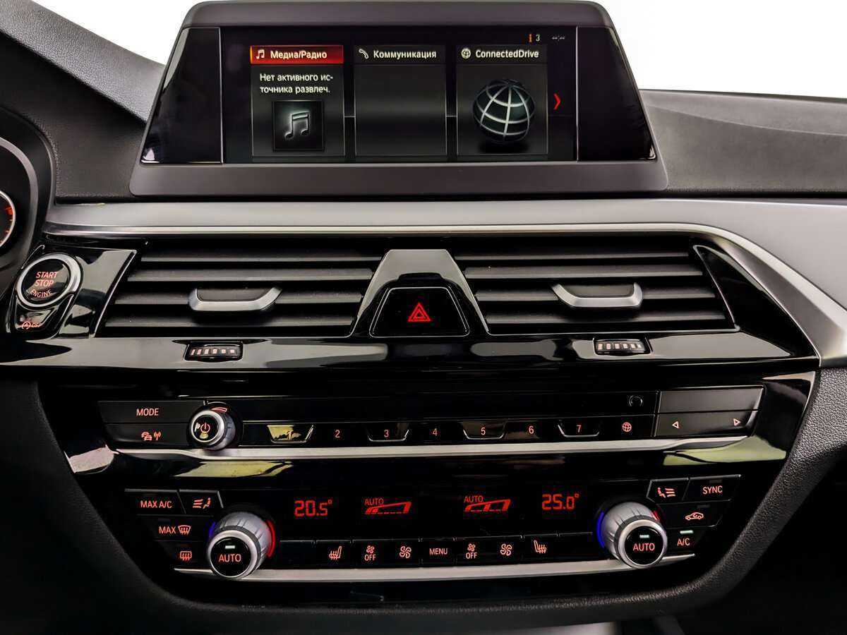 BMW 5 серии 2018 года с пробегом. Фото: #12