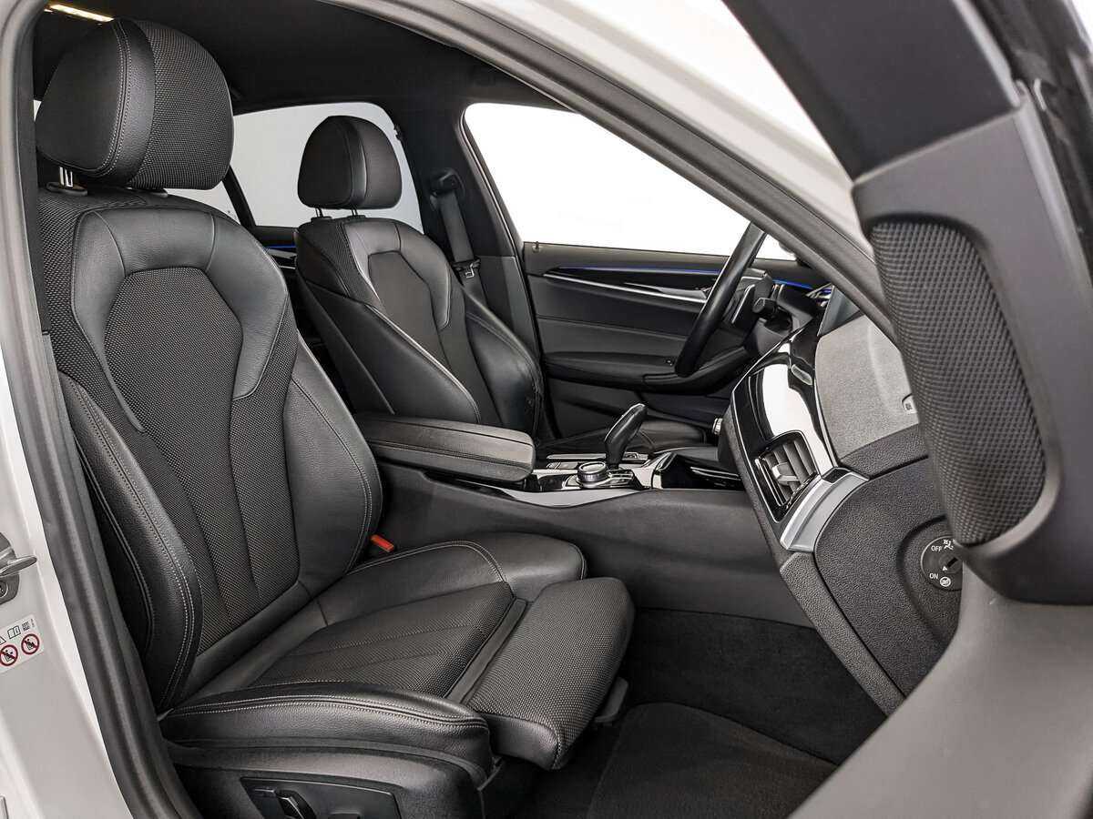 BMW 5 серии 2017 года с пробегом. Фото: #18