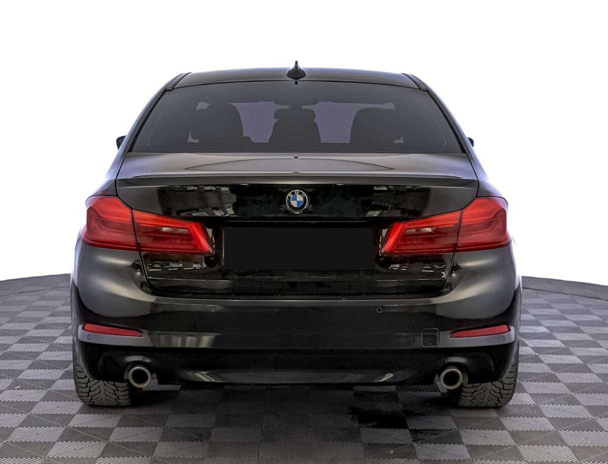 BMW 5 серии 2017 года с пробегом. Фото: #5