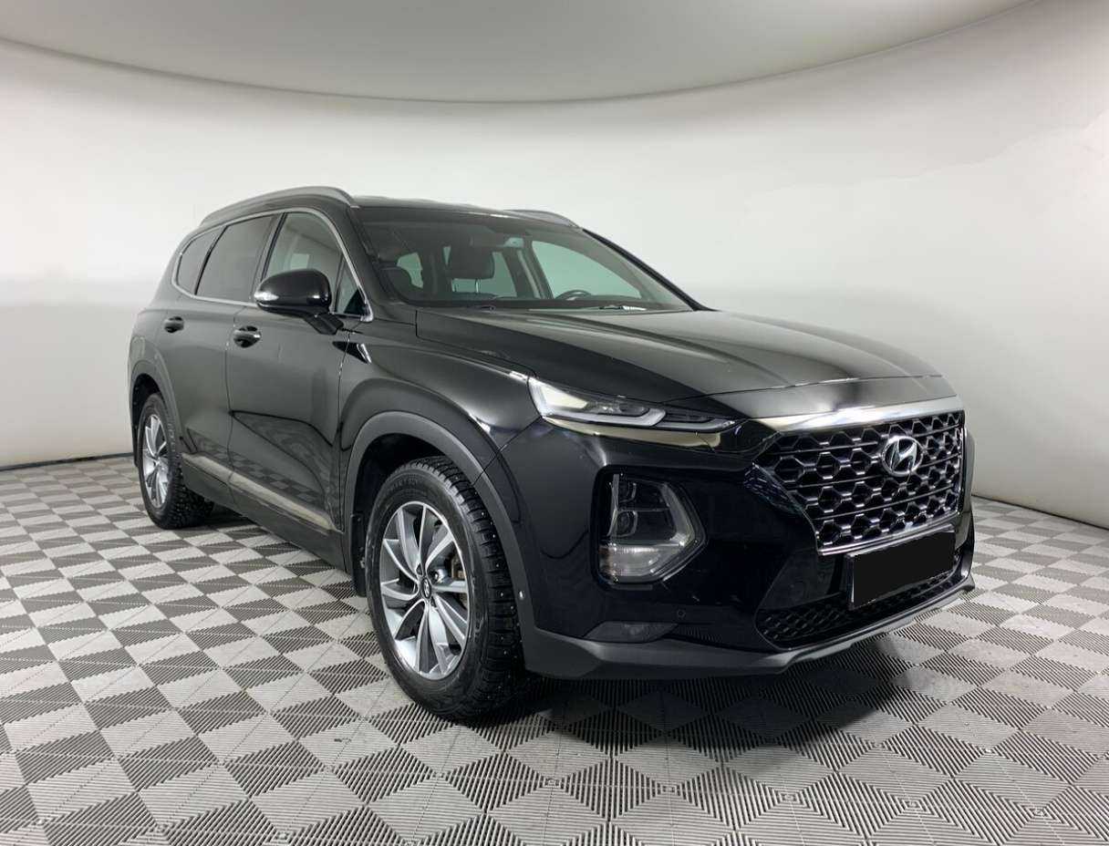 Hyundai Santa Fe 2018 года с пробегом. Фото: #2