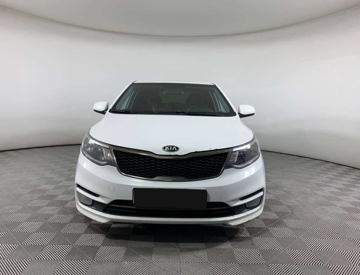 Б/У Киа Рио 2015 года. Фото: #1