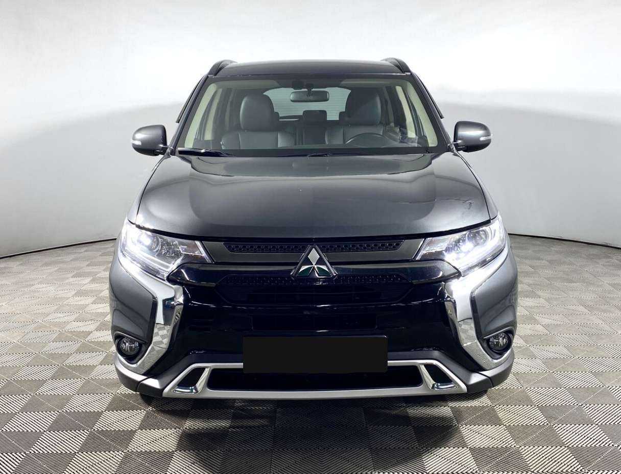 Mitsubishi Outlander 2021 года с пробегом. Фото: #1