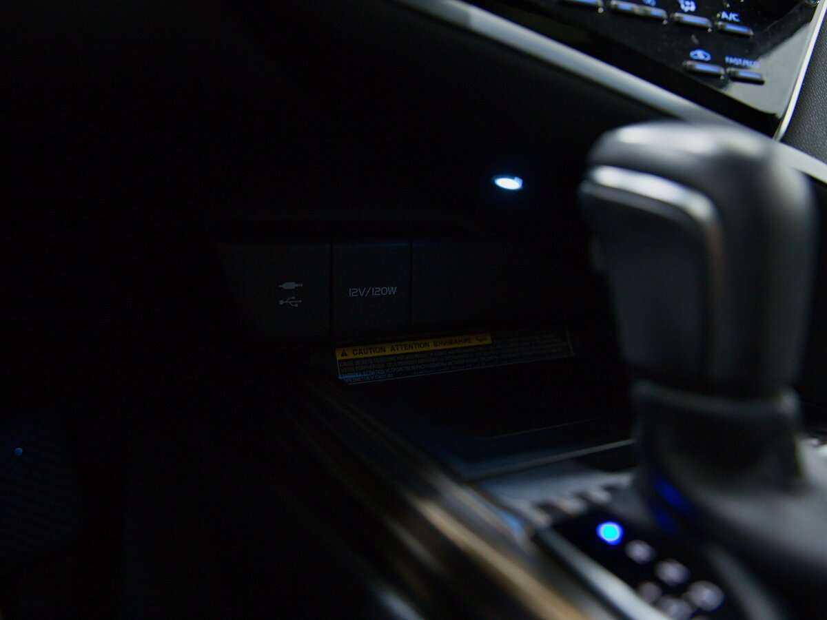 Toyota Camry 2020 года с пробегом. Фото: #8