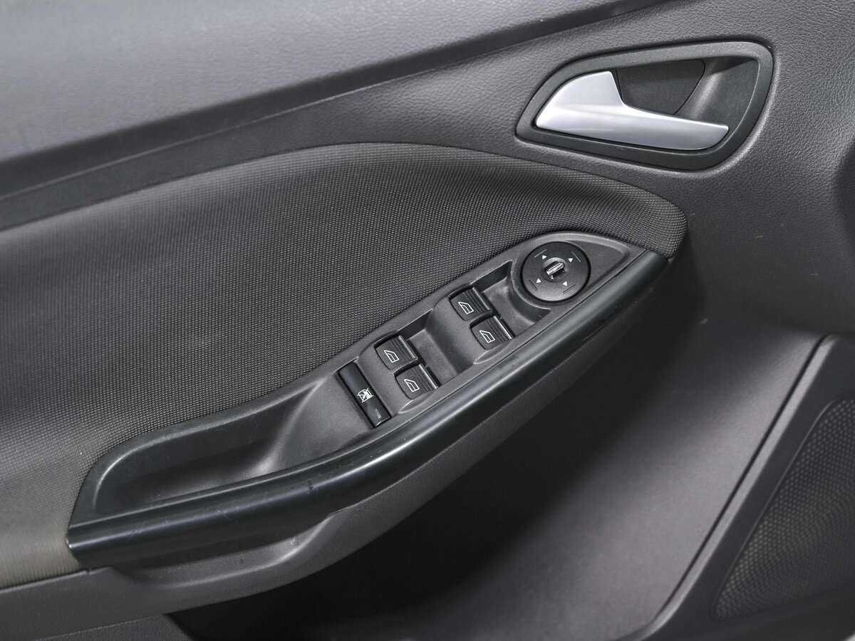 Ford Focus 2013 года с пробегом. Фото: #14