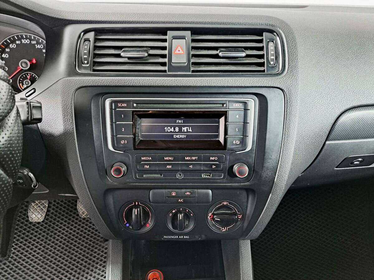 Б/У Фольксваген Джетта 2014 года. Фото: #14