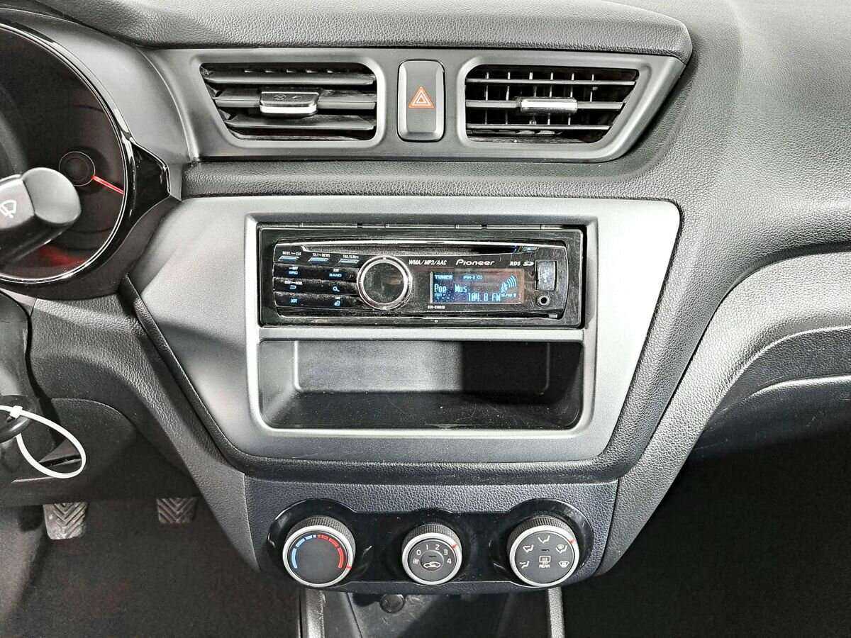 Б/У Киа Рио 2015 года. Фото: #12