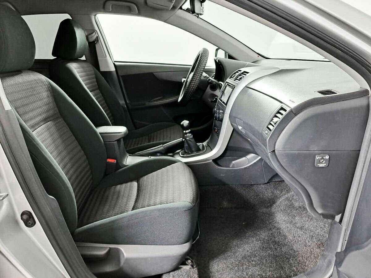 Б/У Тойота Королла 2012 года. Фото: #7