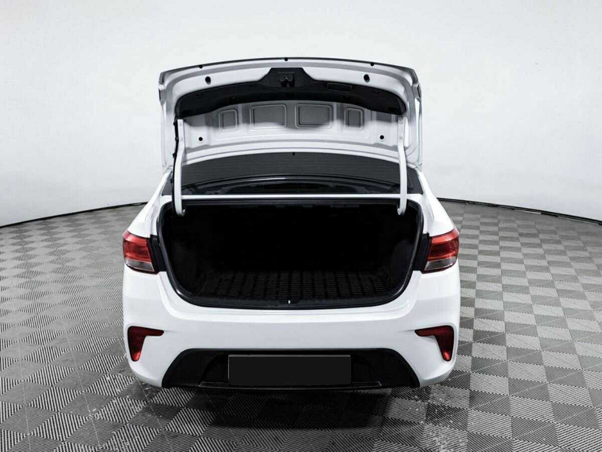 Б/У Киа Рио 2017 года. Фото: #9