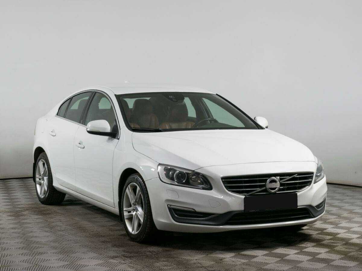 Volvo S60 2014 года с пробегом. Фото: #2