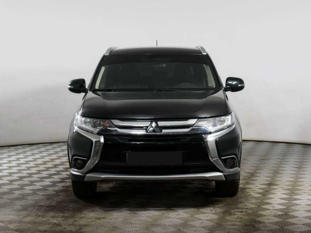 Mitsubishi Outlander 2016 года с пробегом. Фото: #1