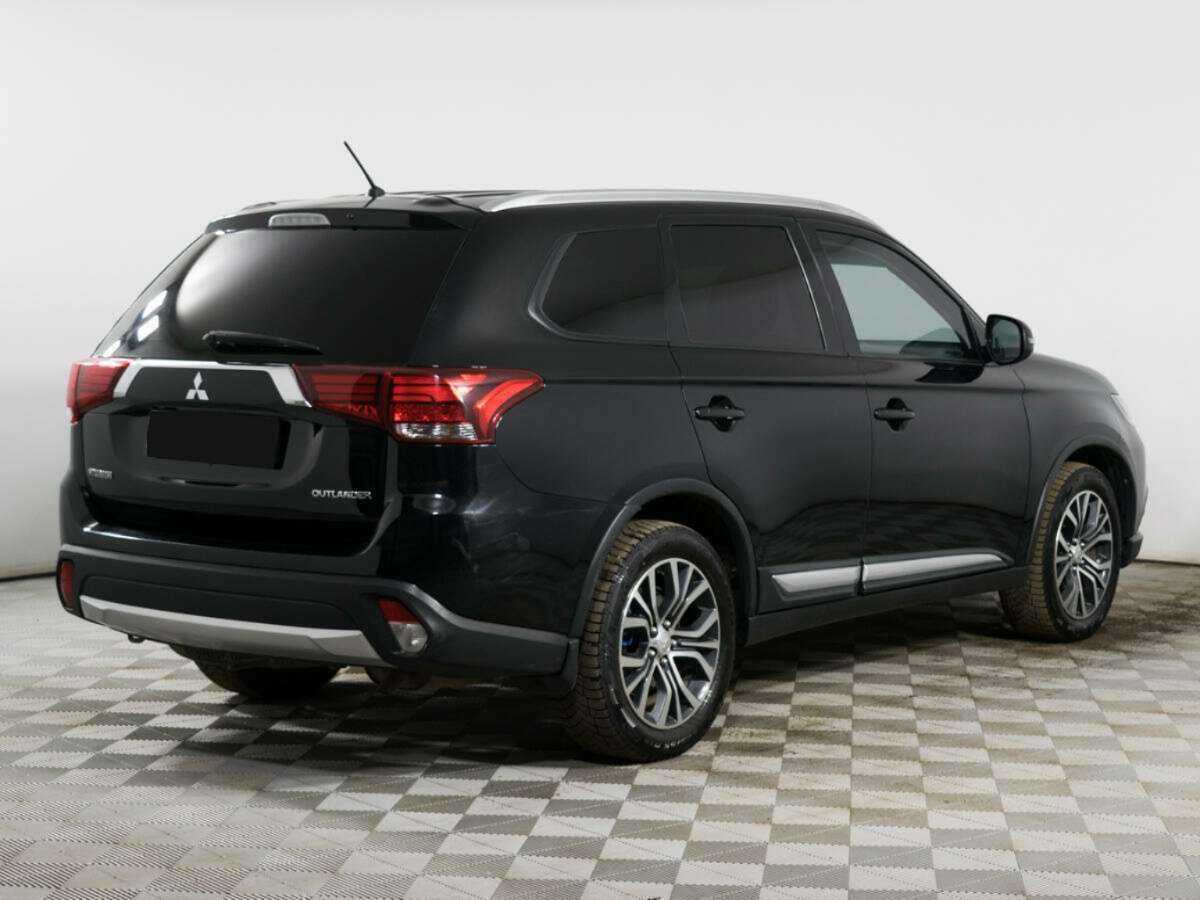 Mitsubishi Outlander 2016 года с пробегом. Фото: #3