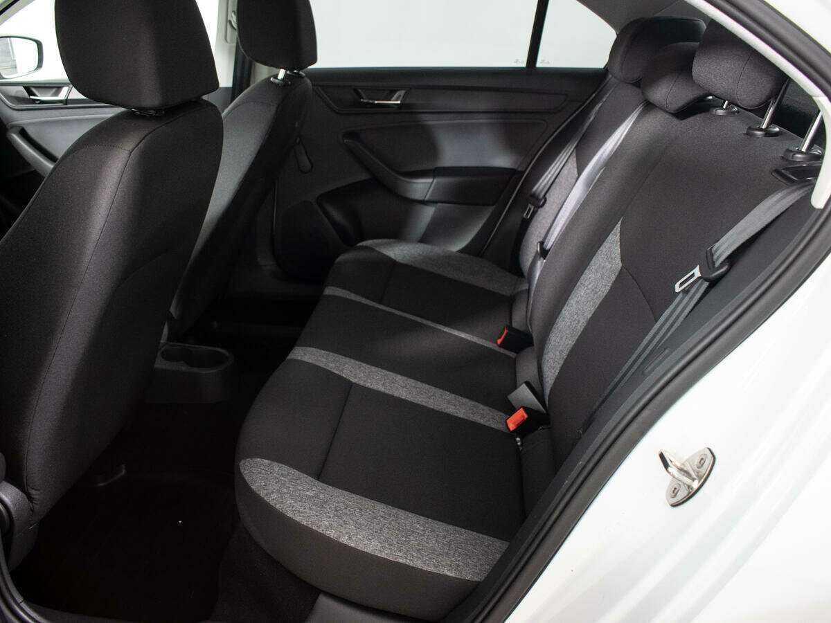 Б/У Шкода Рапид 2022 года. Фото: #7