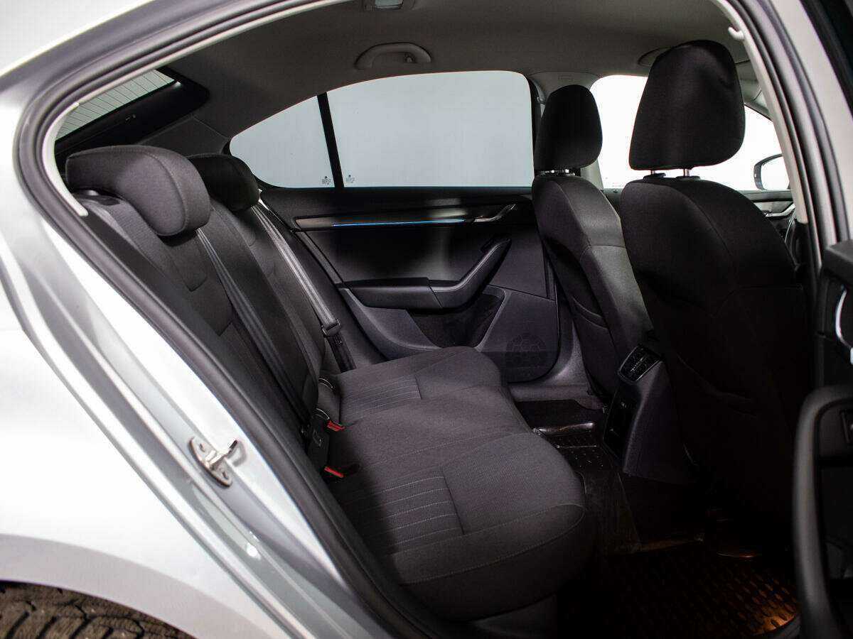 Б/У Шкода Октавия 2018 года. Фото: #4