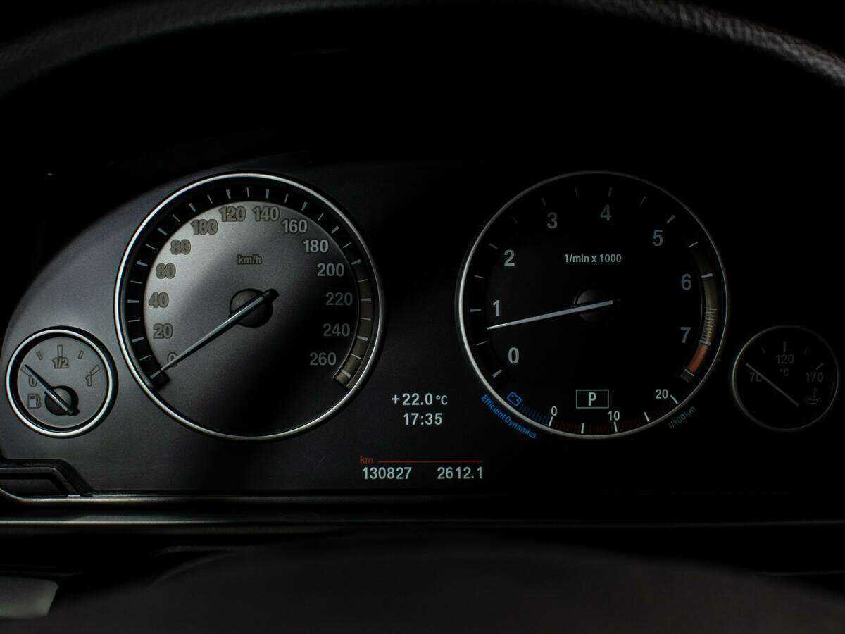 BMW 5 серии 2012 года с пробегом. Фото: #11