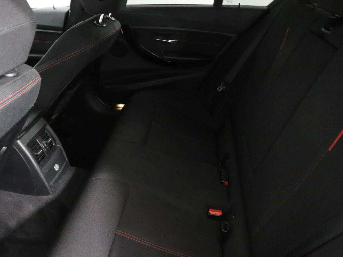 BMW 3 серии 2012 года с пробегом. Фото: #8