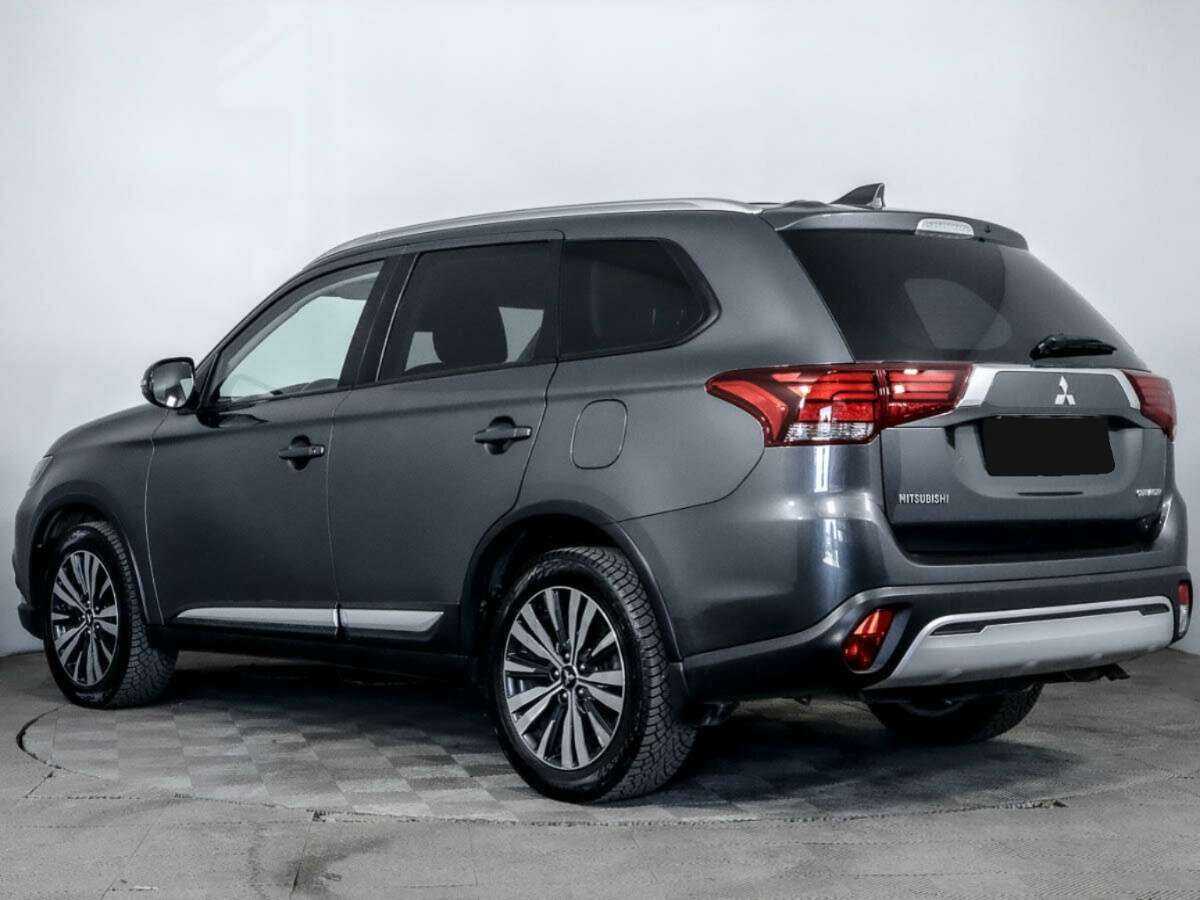 Mitsubishi Outlander 2018 года с пробегом. Фото: #5