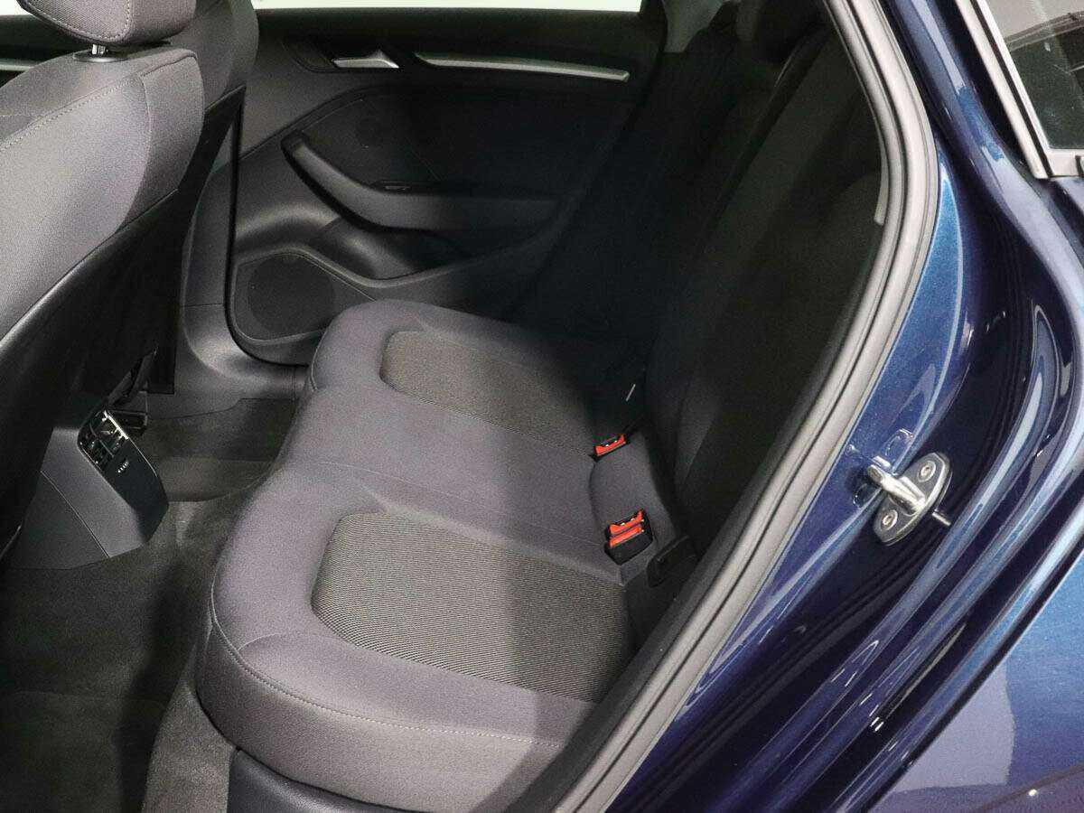 Audi A3 2019 года с пробегом. Фото: #7
