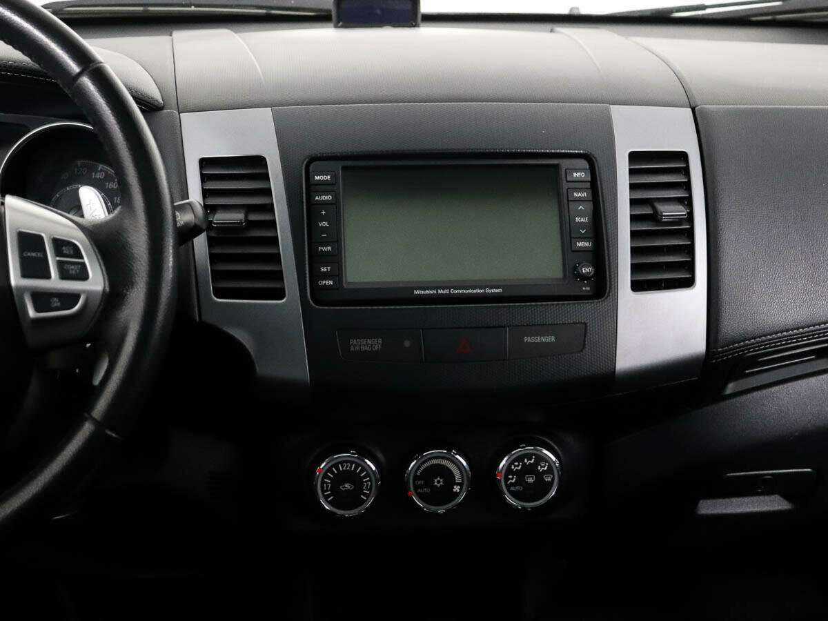 Mitsubishi Outlander 2012 года с пробегом. Фото: #10