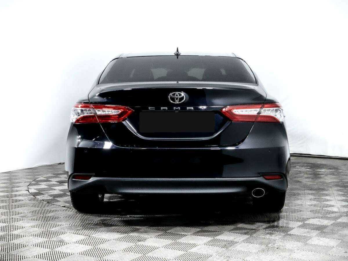Toyota Camry 2019 года с пробегом. Фото: #4