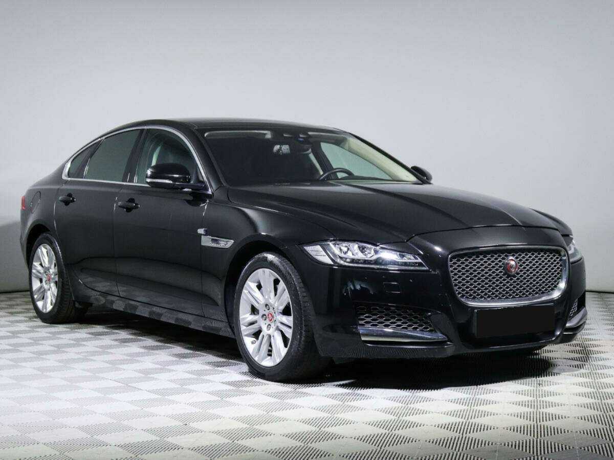 Jaguar XF 2018 года с пробегом. Фото: #2