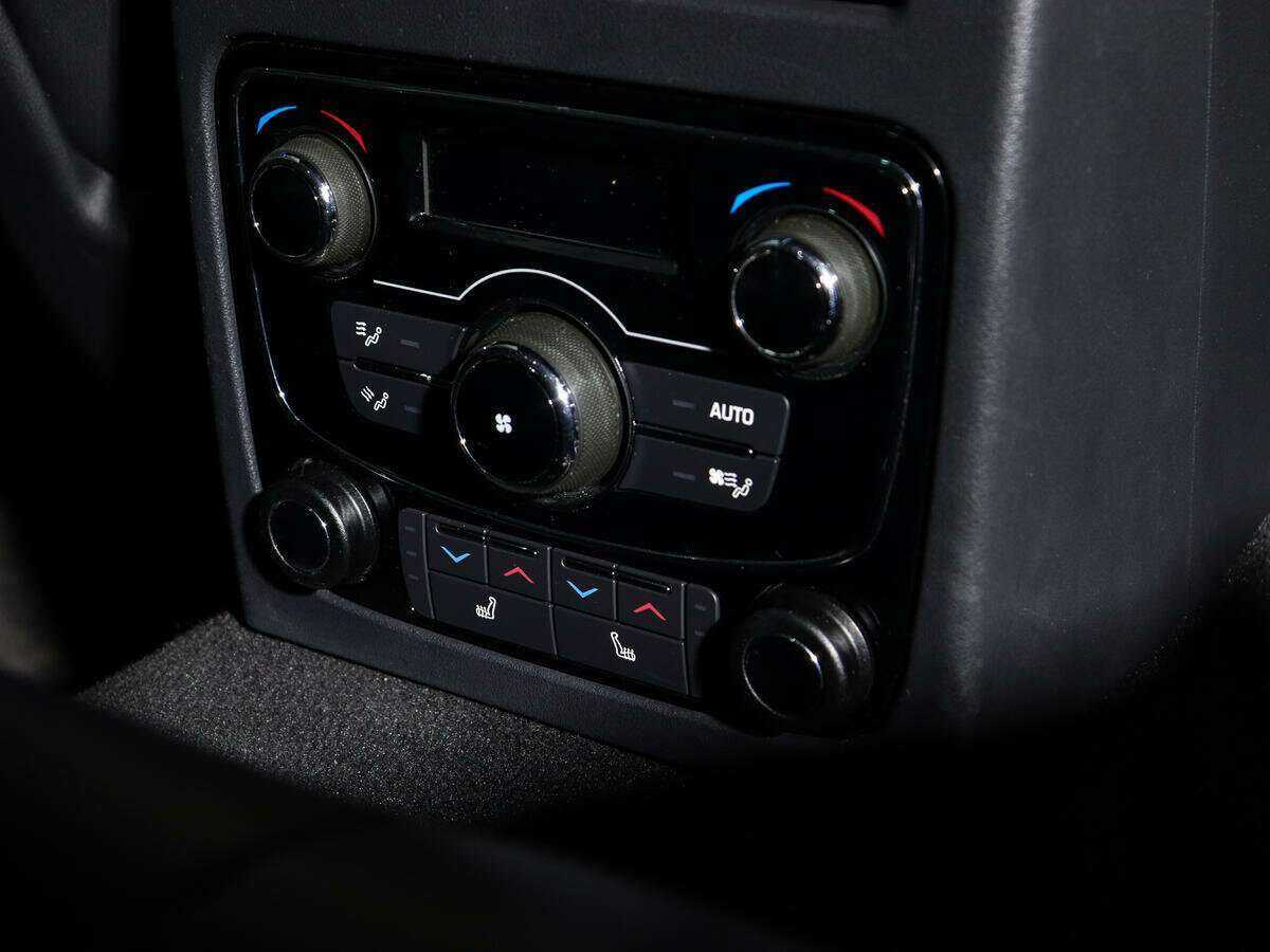 Jaguar XF 2018 года с пробегом. Фото: #15