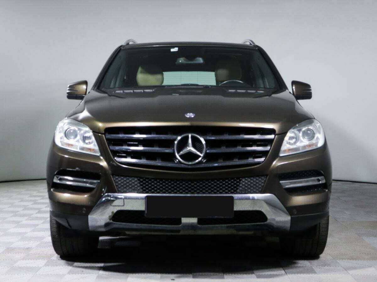 Mercedes-Benz M-Класс 2012 года с пробегом. Фото: #1