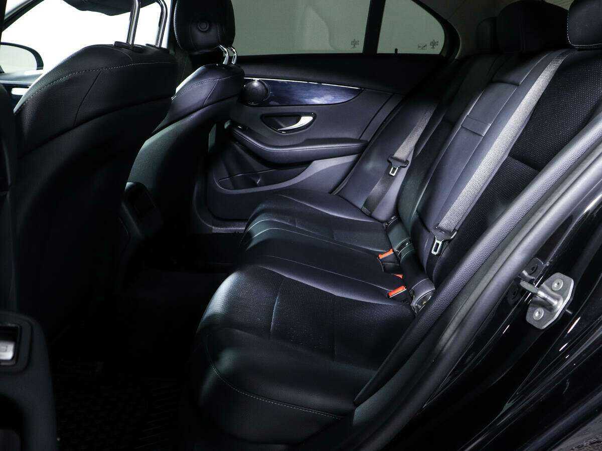 Mercedes-Benz C-Класс 2017 года с пробегом. Фото: #7