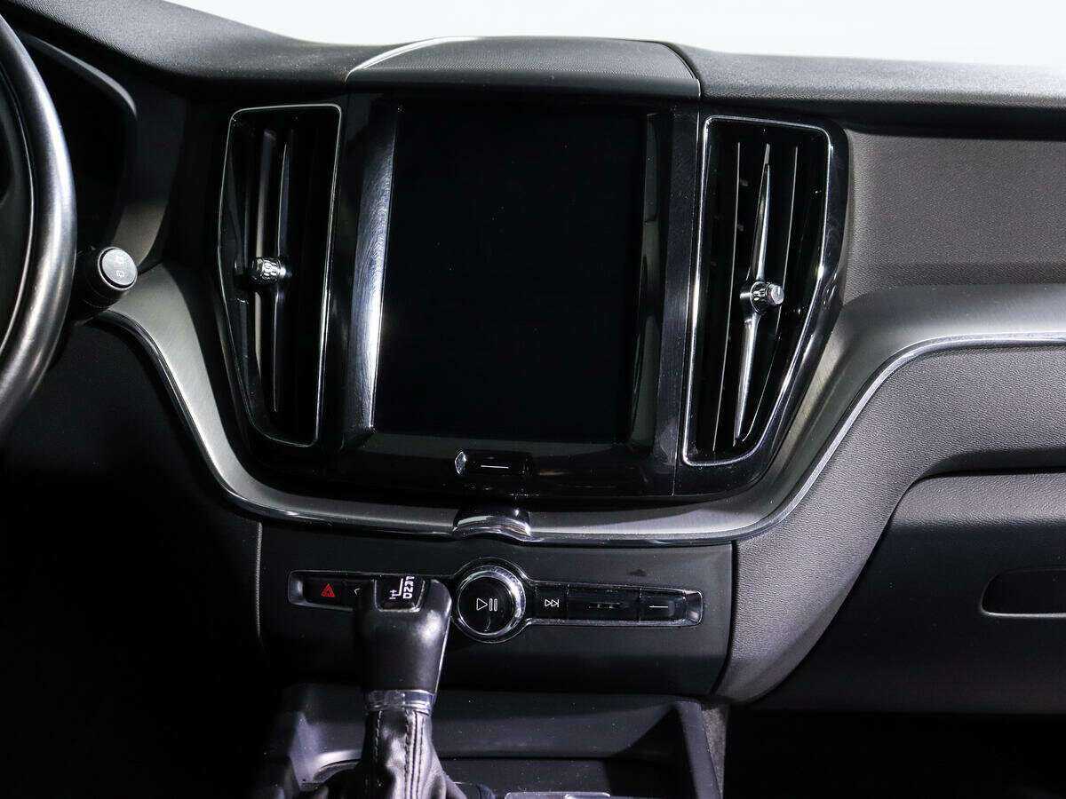 Volvo XC60 2018 года с пробегом. Фото: #12