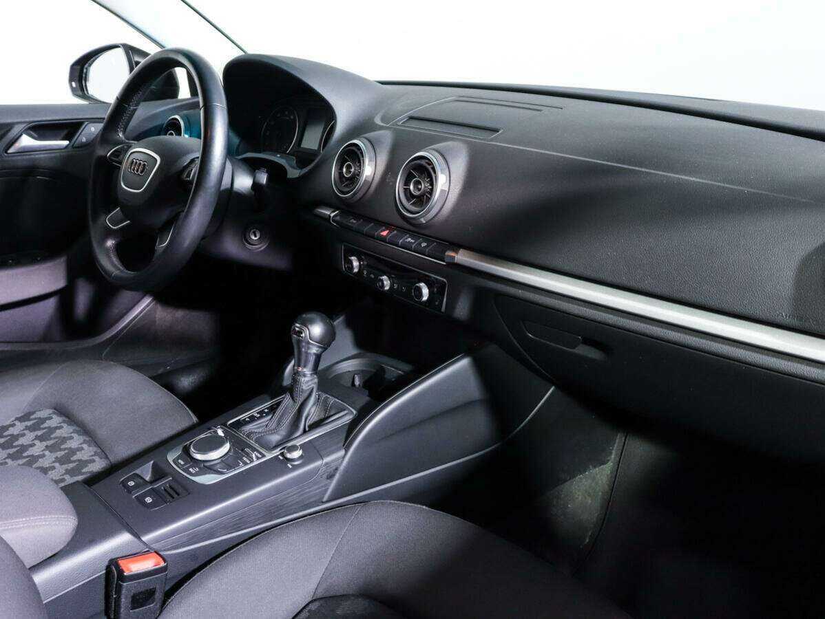 Audi A3 2015 года с пробегом. Фото: #6