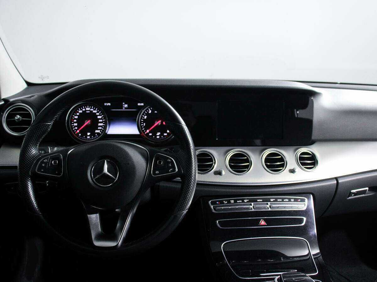 Mercedes-Benz E-Класс 2016 года с пробегом. Фото: #11