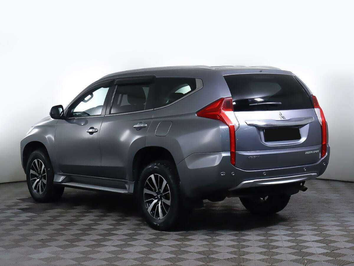 Mitsubishi Pajero Sport 2017 года с пробегом. Фото: #5