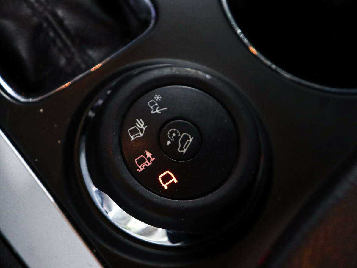 Ford Explorer 2014 года с пробегом. Фото: #14