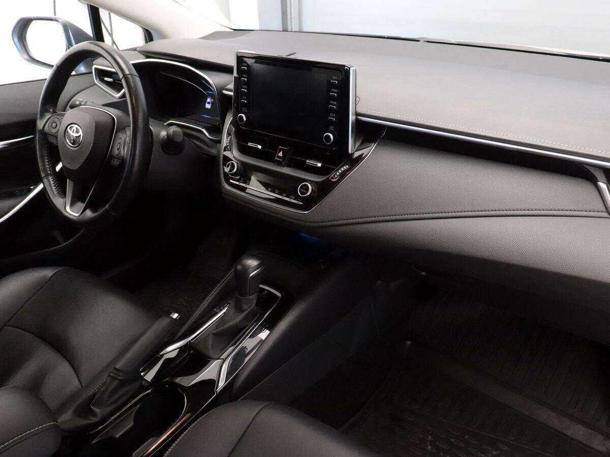Б/У Тойота Королла 2019 года. Фото: #6