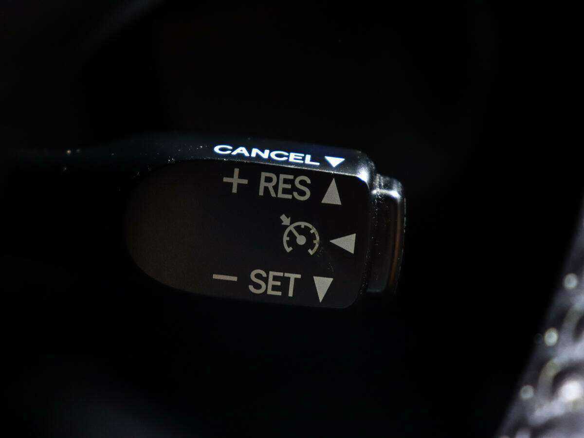 Б/У Тойота Камри 2016 года. Фото: #17