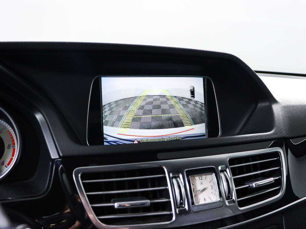 Mercedes-Benz E-Класс 2015 года с пробегом. Фото: #15