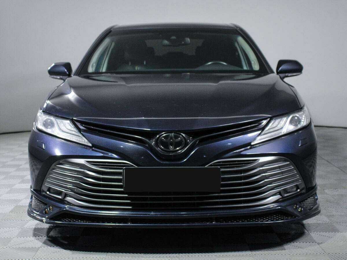 Toyota Camry 2018 года с пробегом. Фото: #1