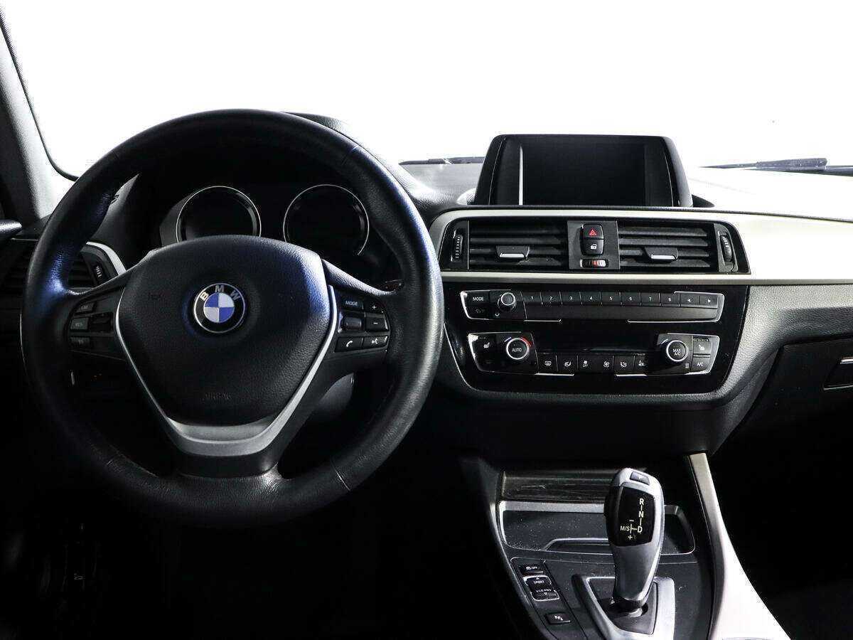 BMW 1 серии 2018 года с пробегом. Фото: #9