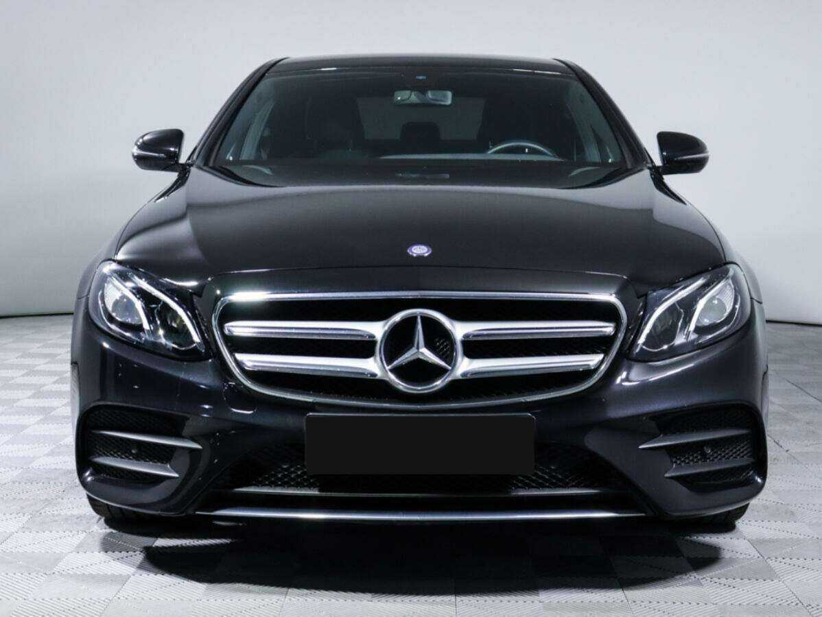 Mercedes-Benz E-Класс 2016 года с пробегом. Фото: #1