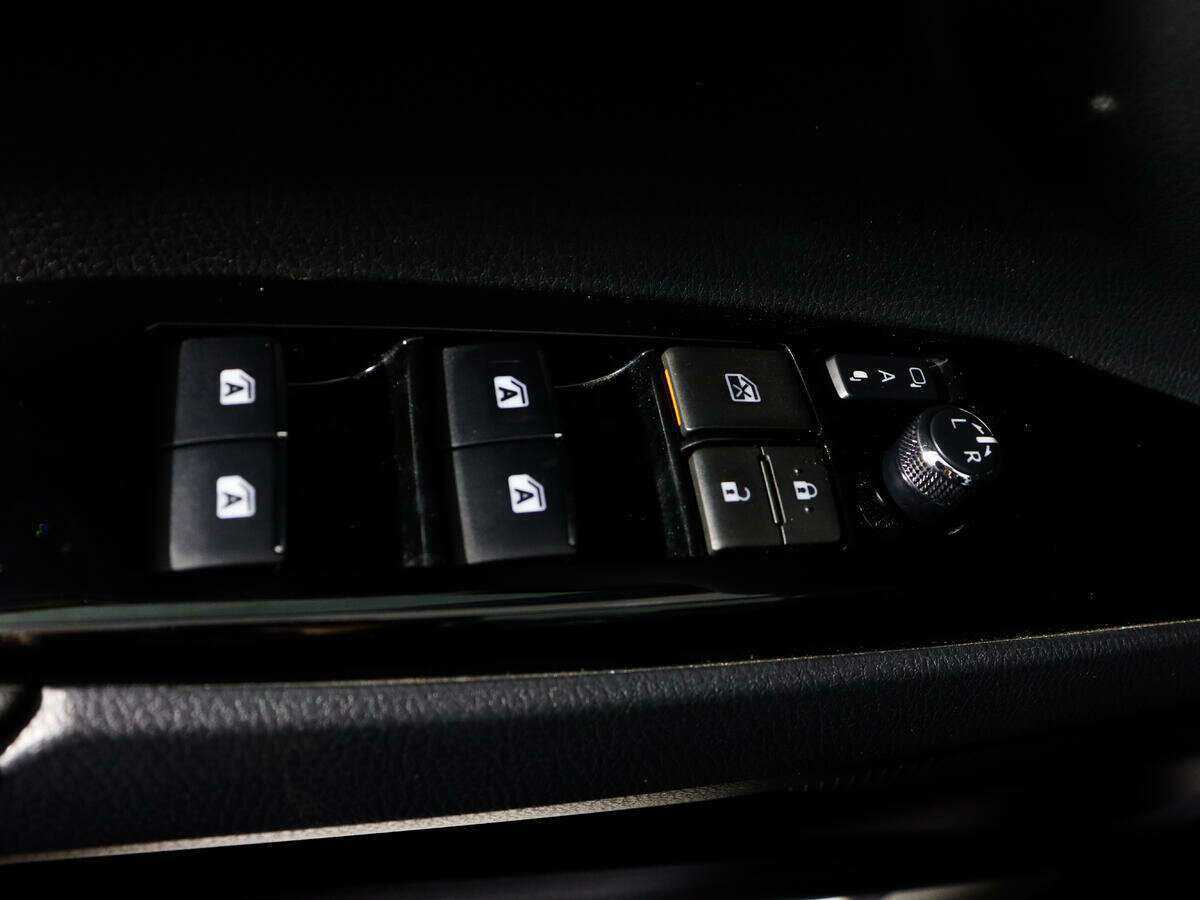 Toyota Camry 2018 года с пробегом. Фото: #17