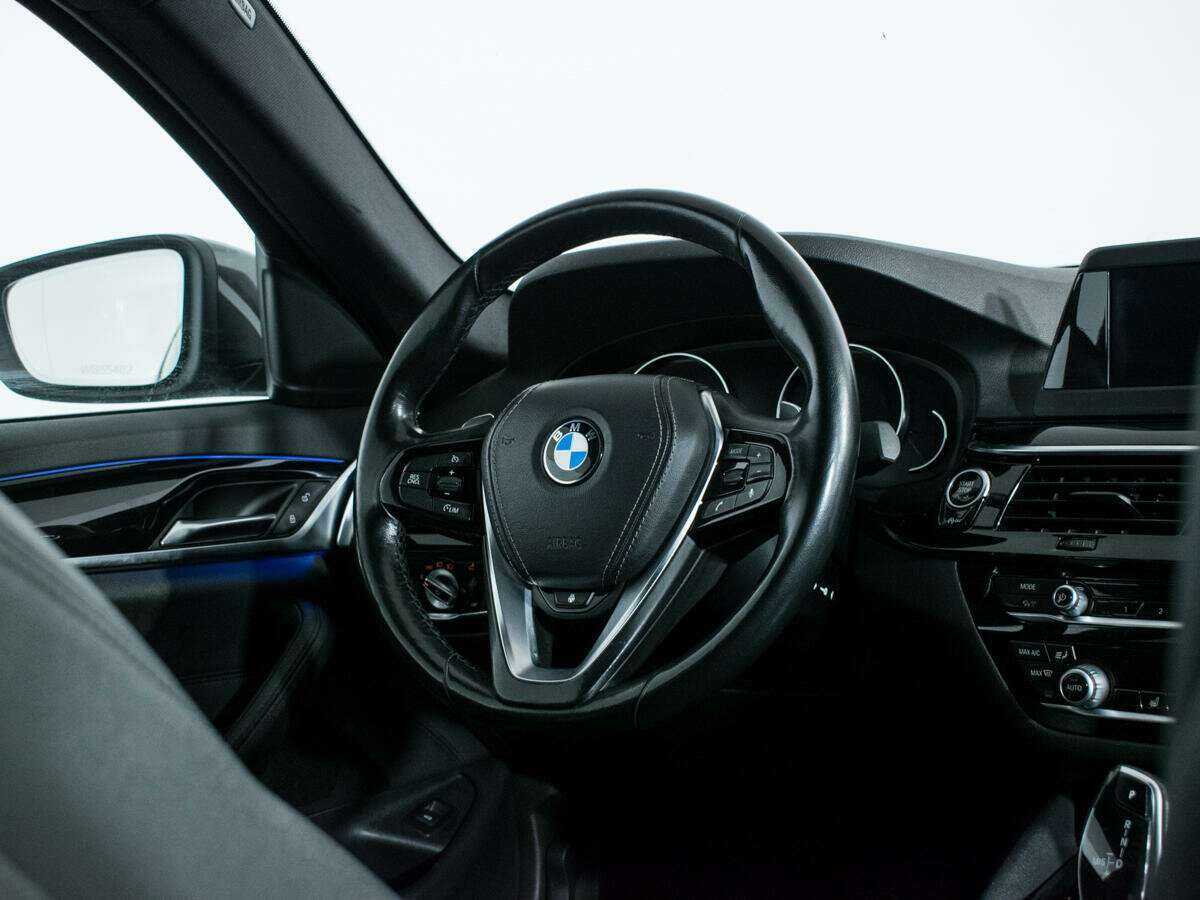 BMW 5 серии 2018 года с пробегом. Фото: #11