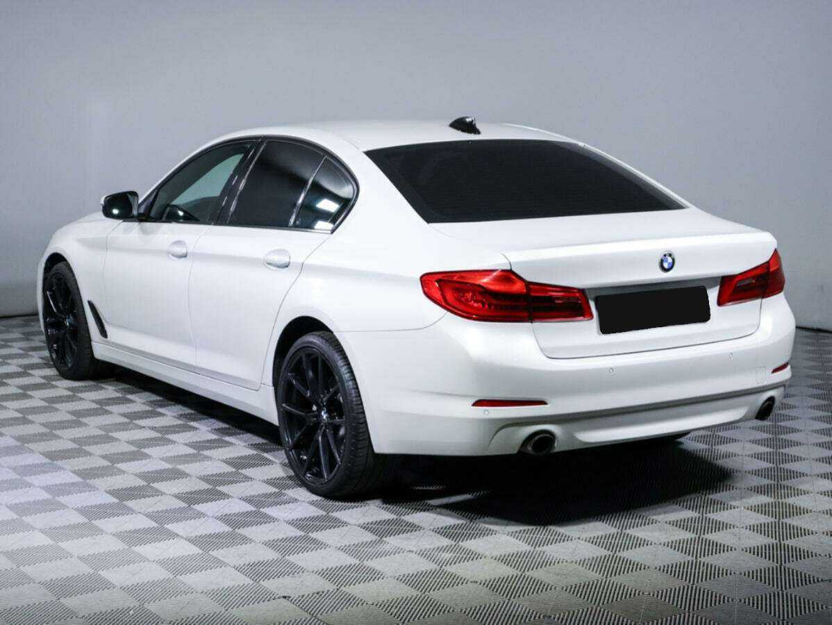 BMW 5 серии 2018 года с пробегом. Фото: #5