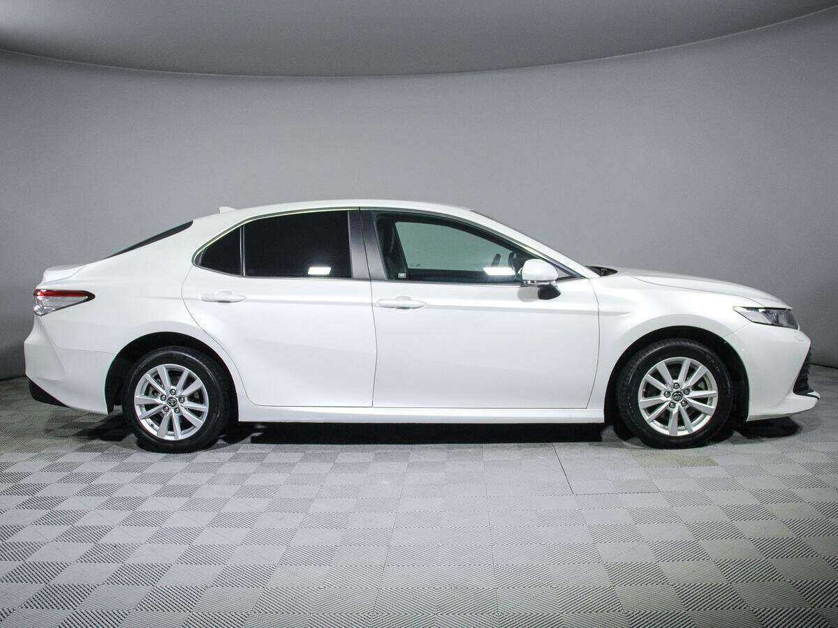 Toyota Camry 2020 года с пробегом. Фото: #3