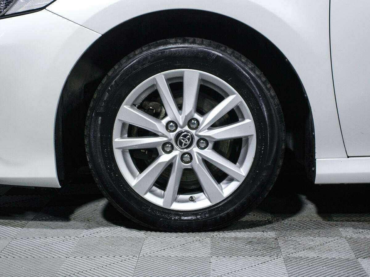 Toyota Camry 2020 года с пробегом. Фото: #14