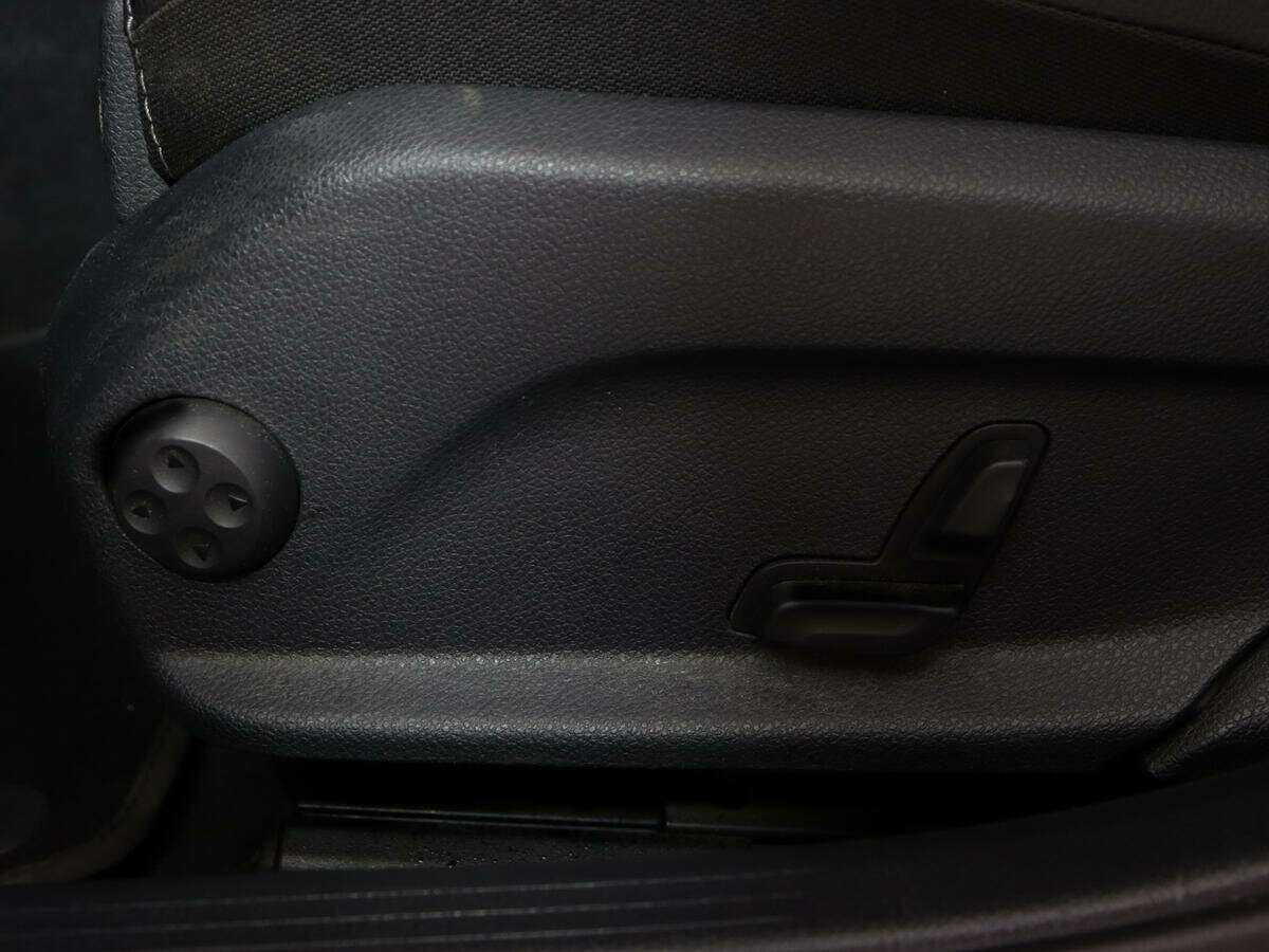 Mercedes-Benz C-Класс 2018 года с пробегом. Фото: #13