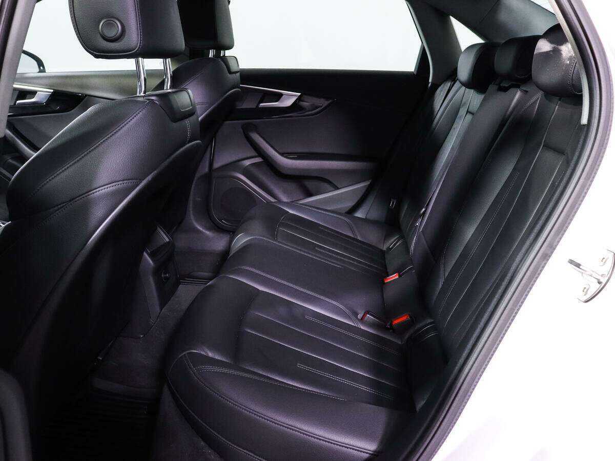 Audi A4 2017 года с пробегом. Фото: #7
